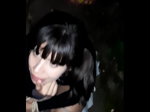 ❤️ Op straat geswelde penis in ruil vir lekkergoed ️❌ Russiese pornografie by ons ❌️